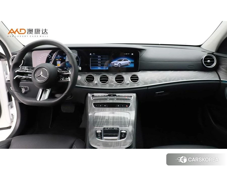 Mercedes-Benz E-Class 2022 Белый из Китая, фото 2