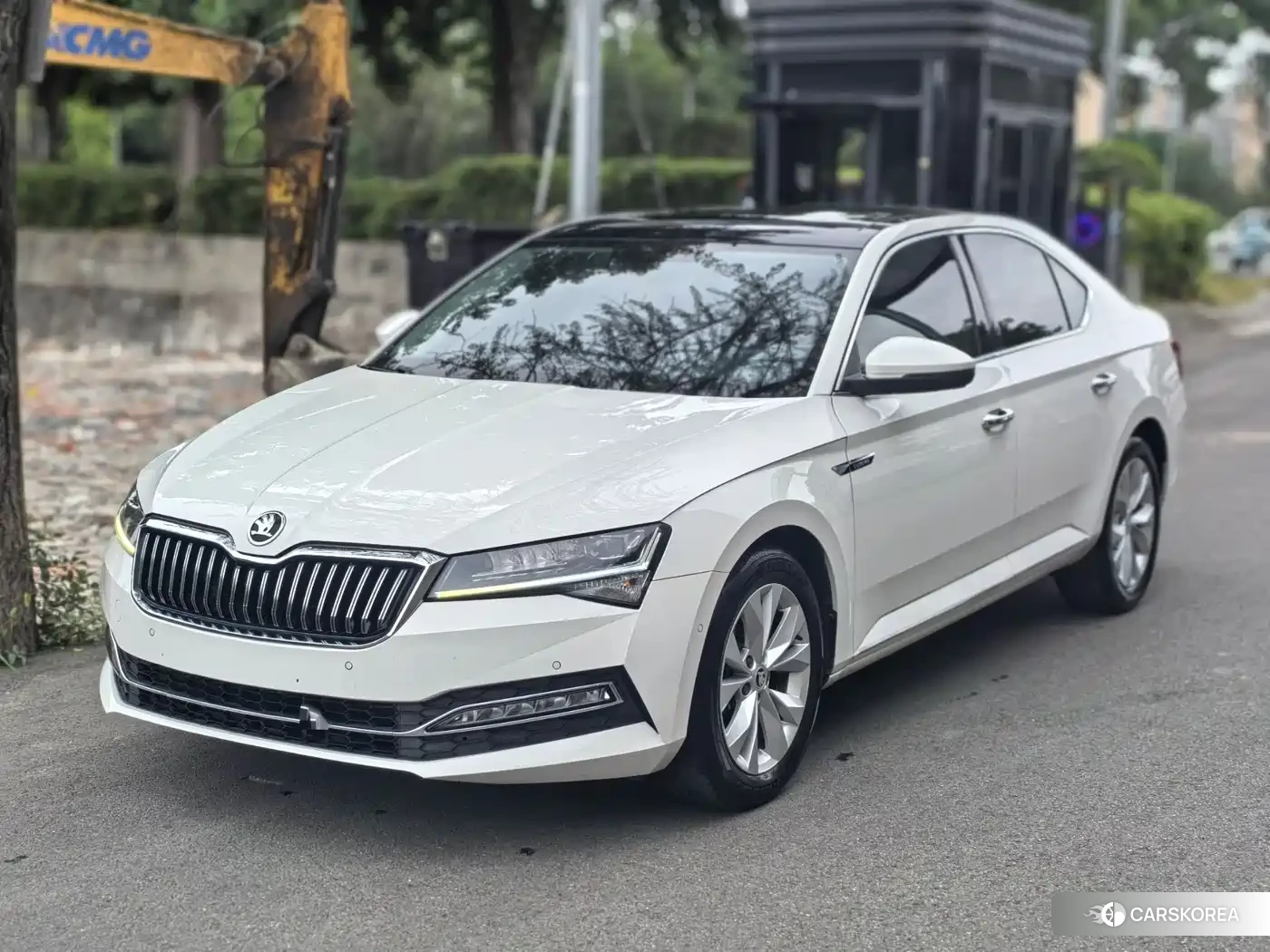 Skoda Superb 2021 Белый из Китая, фото 4