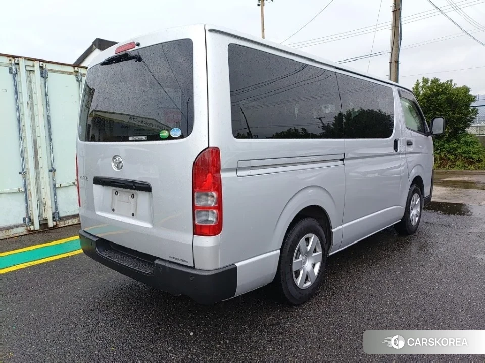 Toyota HiAce Van 2020 из Японии, фото 2