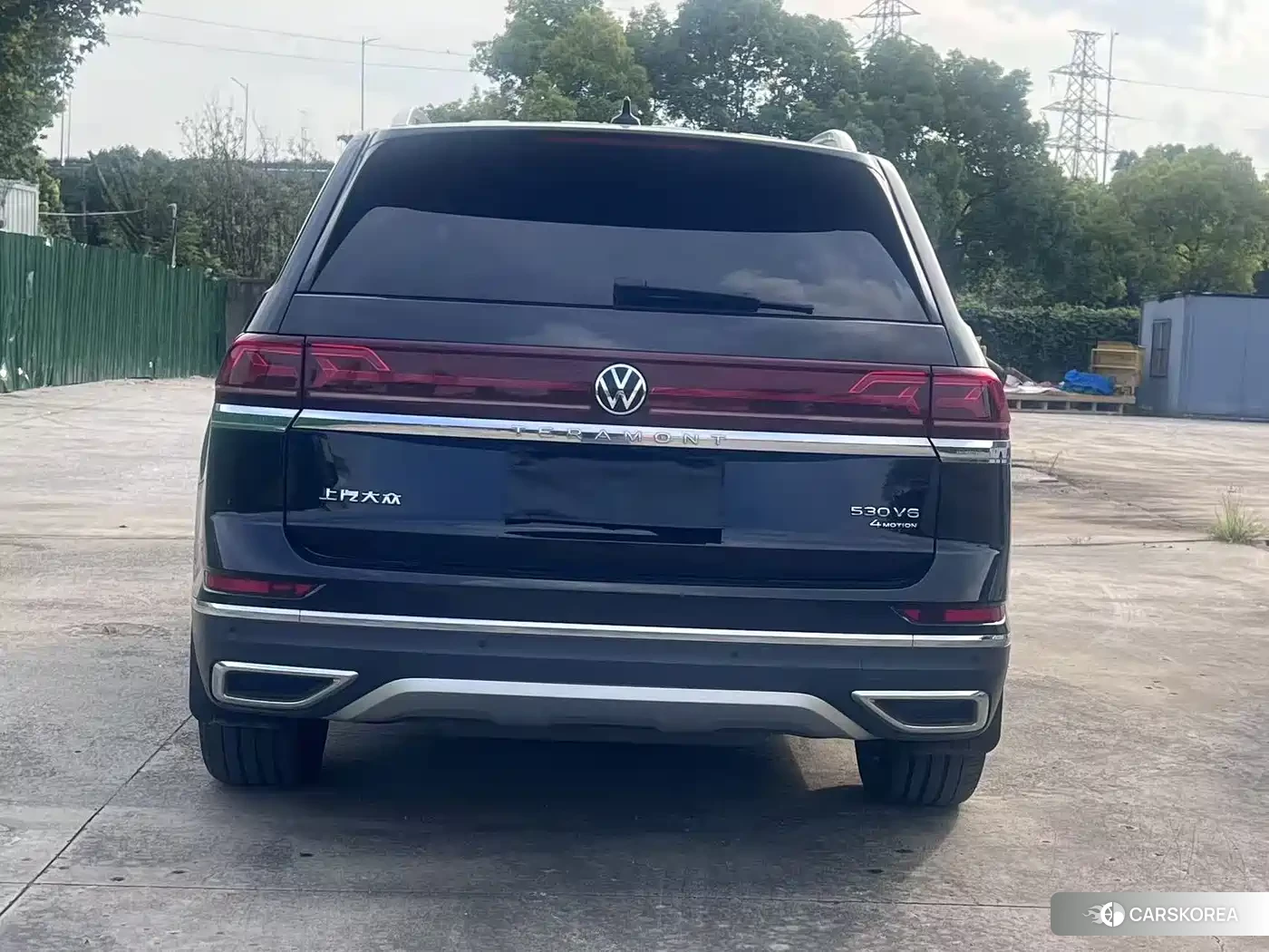 Volkswagen Touareg 2023 Черный из Китая, фото 6