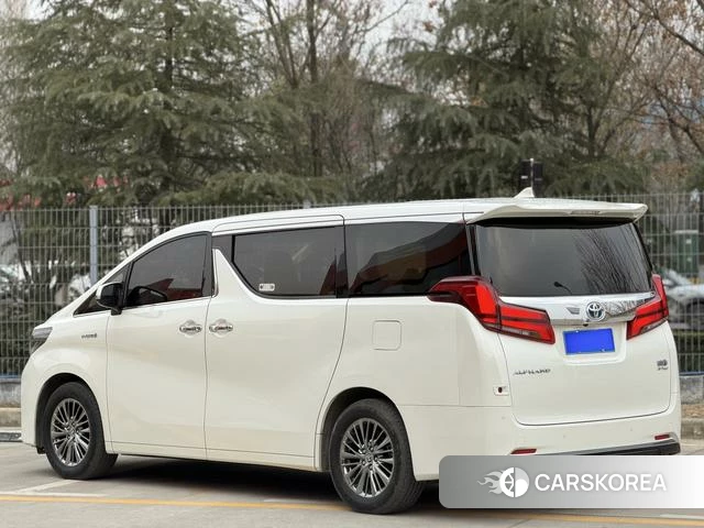 Toyota Alphard 2021 Белый из Китая, фото 2