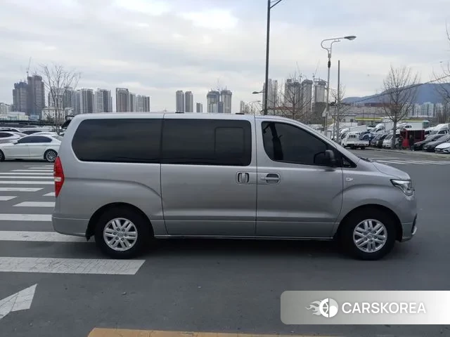 Hyundai The New Grand Starex id 2249855 из Кореи 12