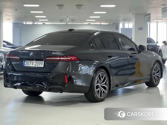 BMW 5 Series (G60) id 5045963 из Кореи 12