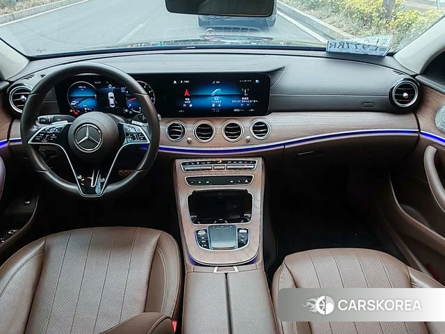 Mercedes-Benz E-Class 2023 Черный из Китая, фото 4