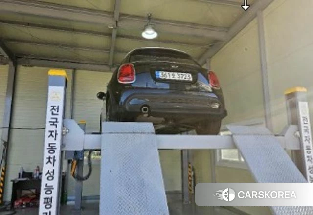 Mini Cooper 2023 Черный из Кореи, фото 2