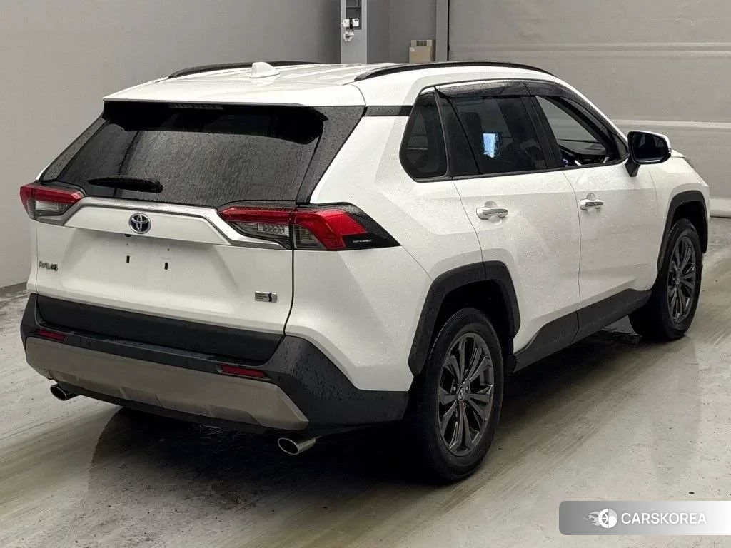 Toyota RAV4 2022 из Японии, фото 2