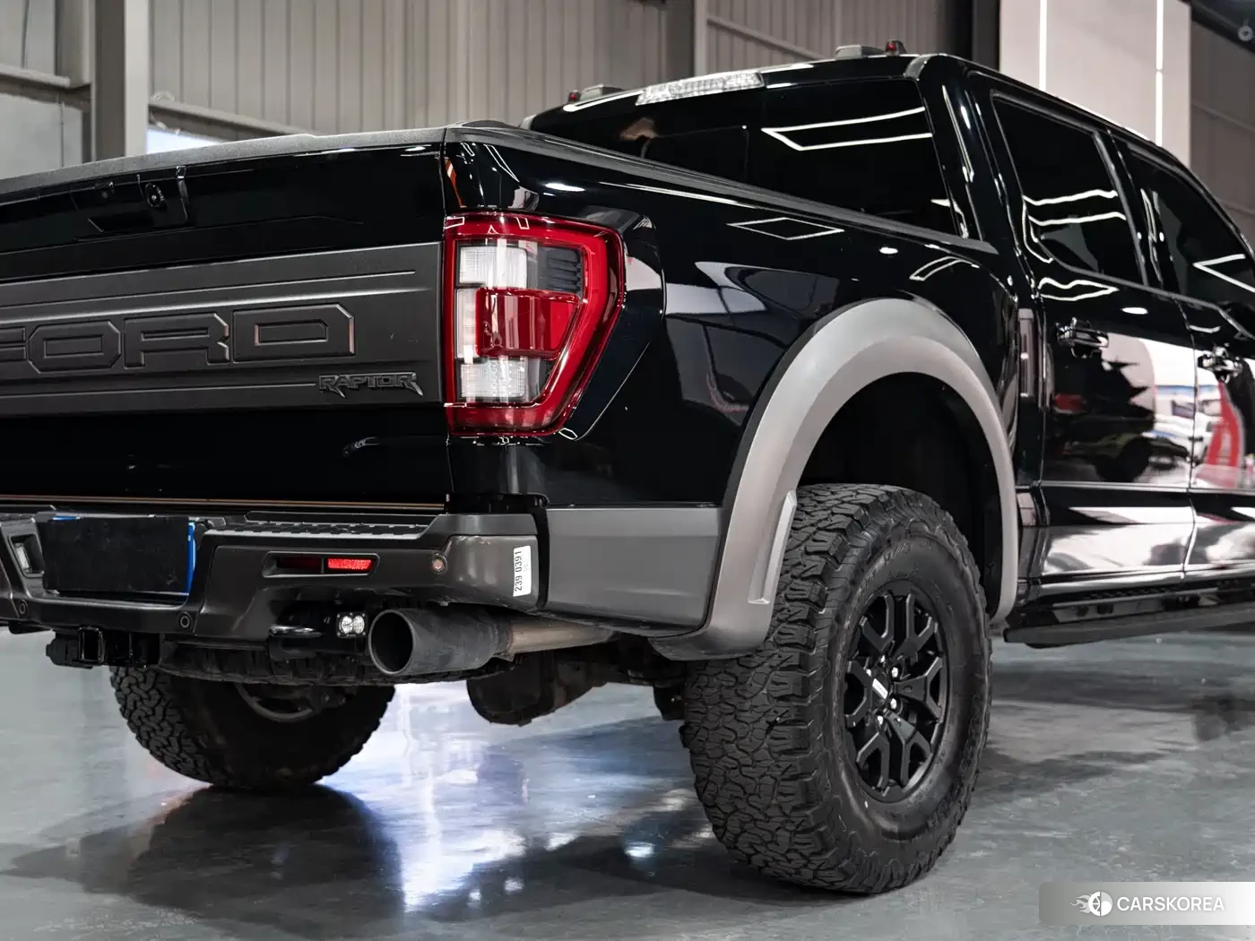 Ford F-150 2023 Черный из Китая, фото 2