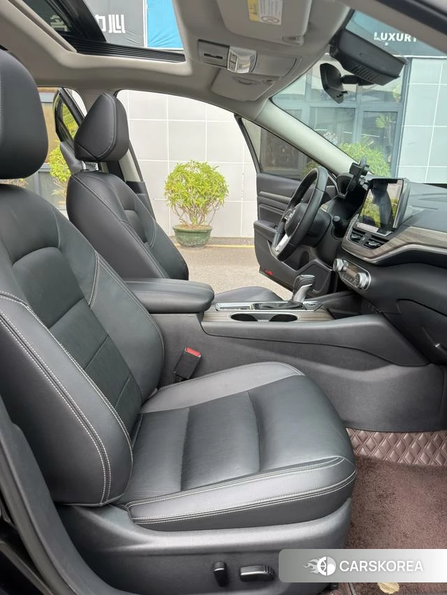 Nissan Altima 2022 Черный из Китая, фото 3