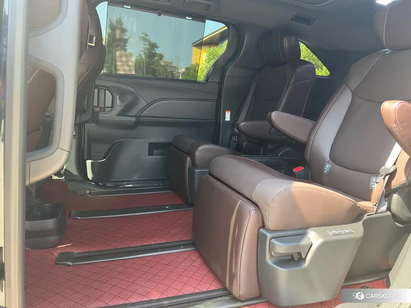Toyota Granvia 2026 Черный из Китая, фото 2