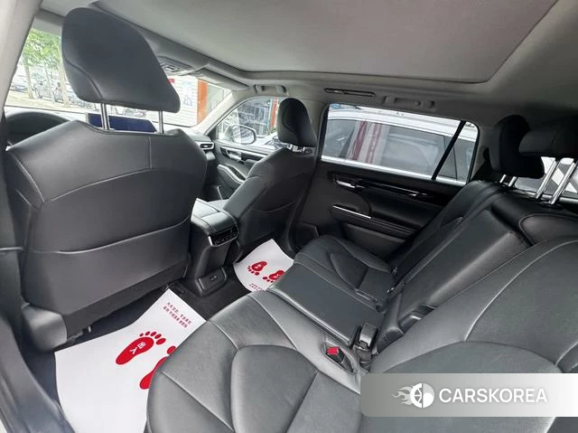 Toyota Highlander 2022 Белый из Китая, фото 2
