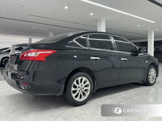 Nissan Sylphy 2022 Черный из Китая, фото 3