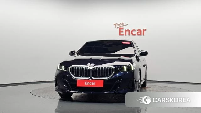 BMW 5 Series (G60) id 5039312 из Кореи 12