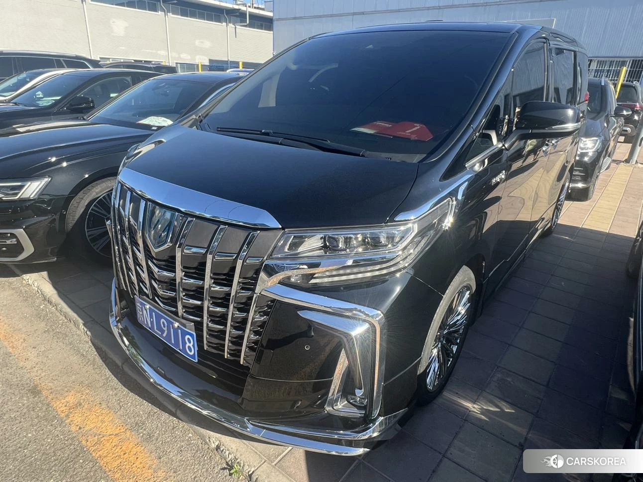 Toyota Alphard 2021 Черный из Китая, фото 6