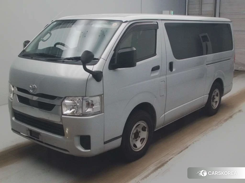 Toyota HiAce Van 2021 из Японии, фото 2