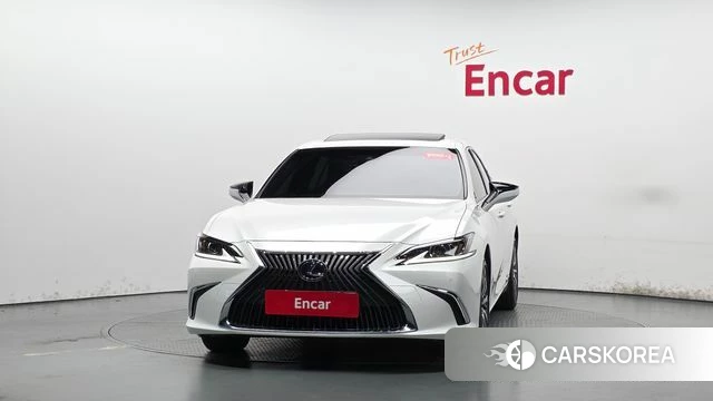 Lexus ES300h 7th generation id 5047503 из Кореи 12