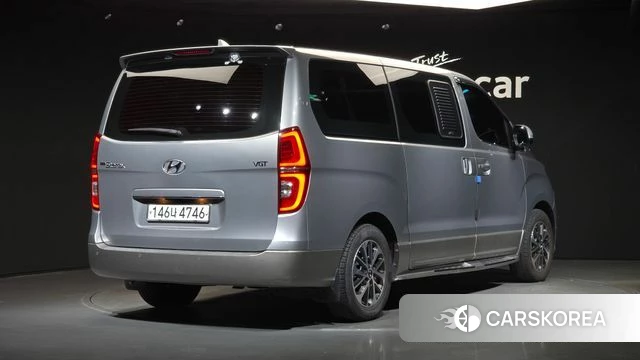 Hyundai The New Grand Starex id 4977514 из Кореи 12