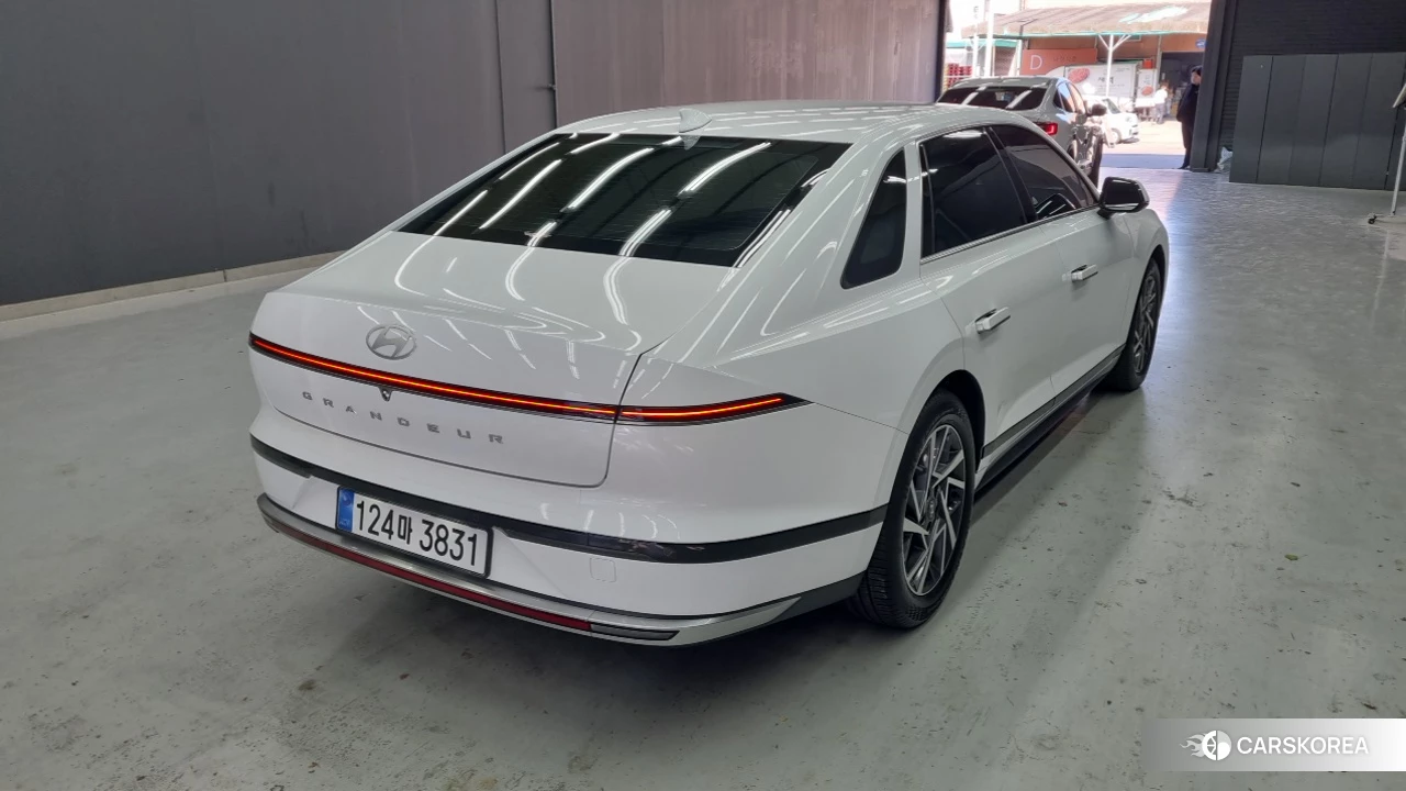 Hyundai Grandeur (GN7) id 4991370 из Кореи 10