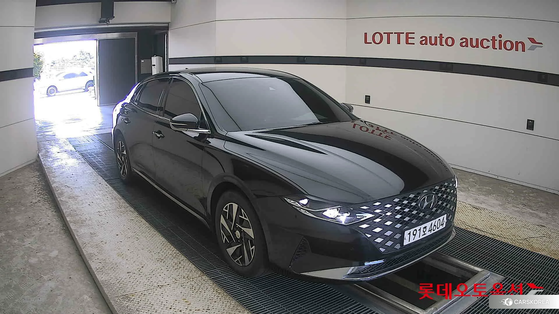 Hyundai Grandeur Hybrid id 4990027 из Кореи 12