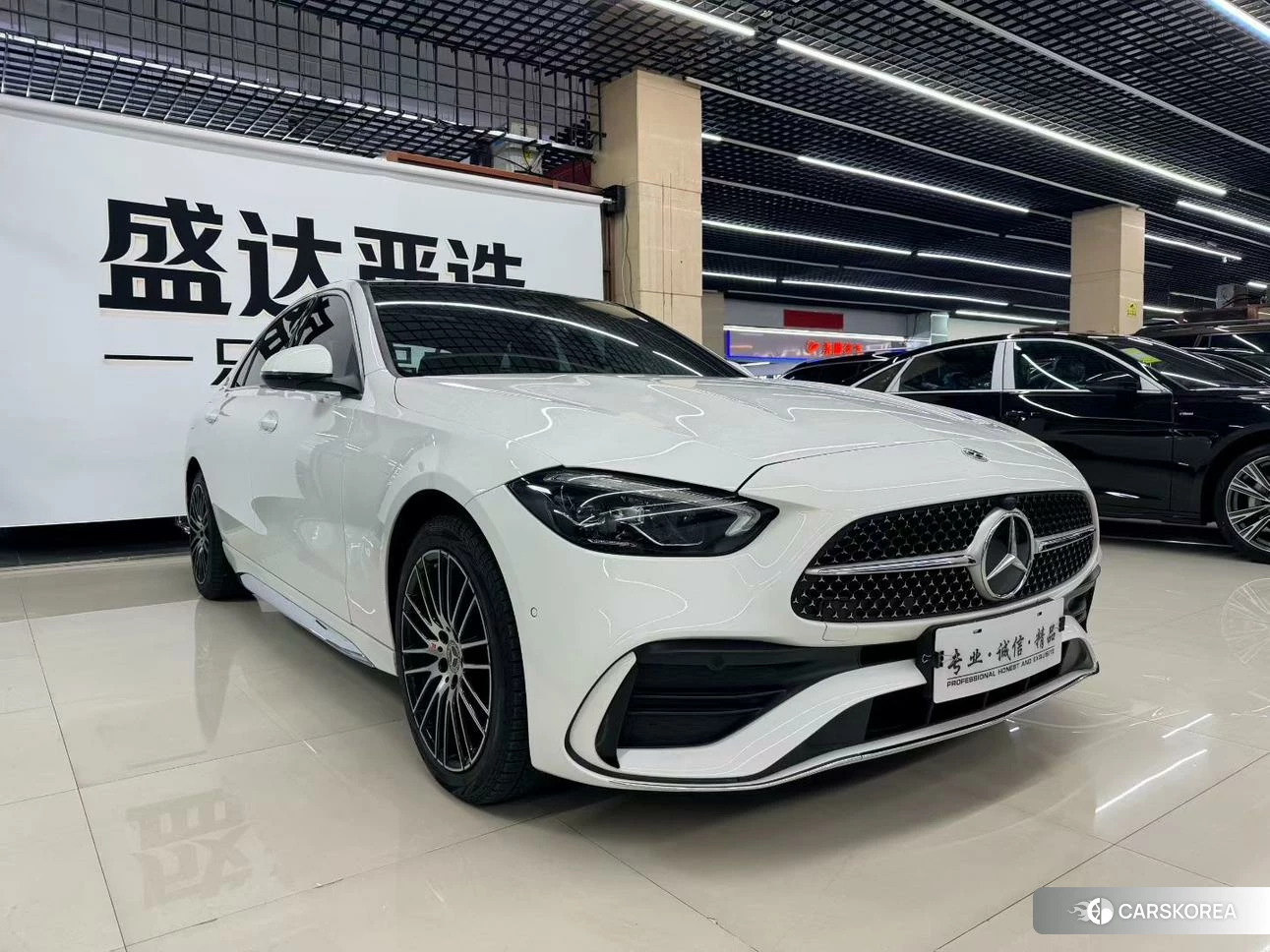 Mercedes-Benz C-class 2022 Белый из Китая, фото 2
