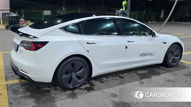 Tesla Model 3 2020 Белый из Кореи, фото 2