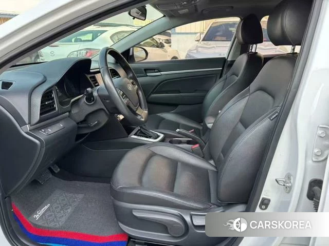 Hyundai Elantra 2021 Белый из Китая, фото 2