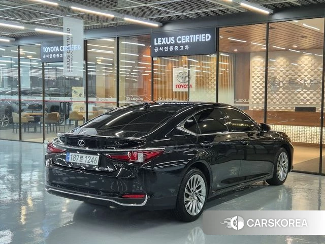 Lexus ES300h 7th generation id 5033631 из Кореи 12