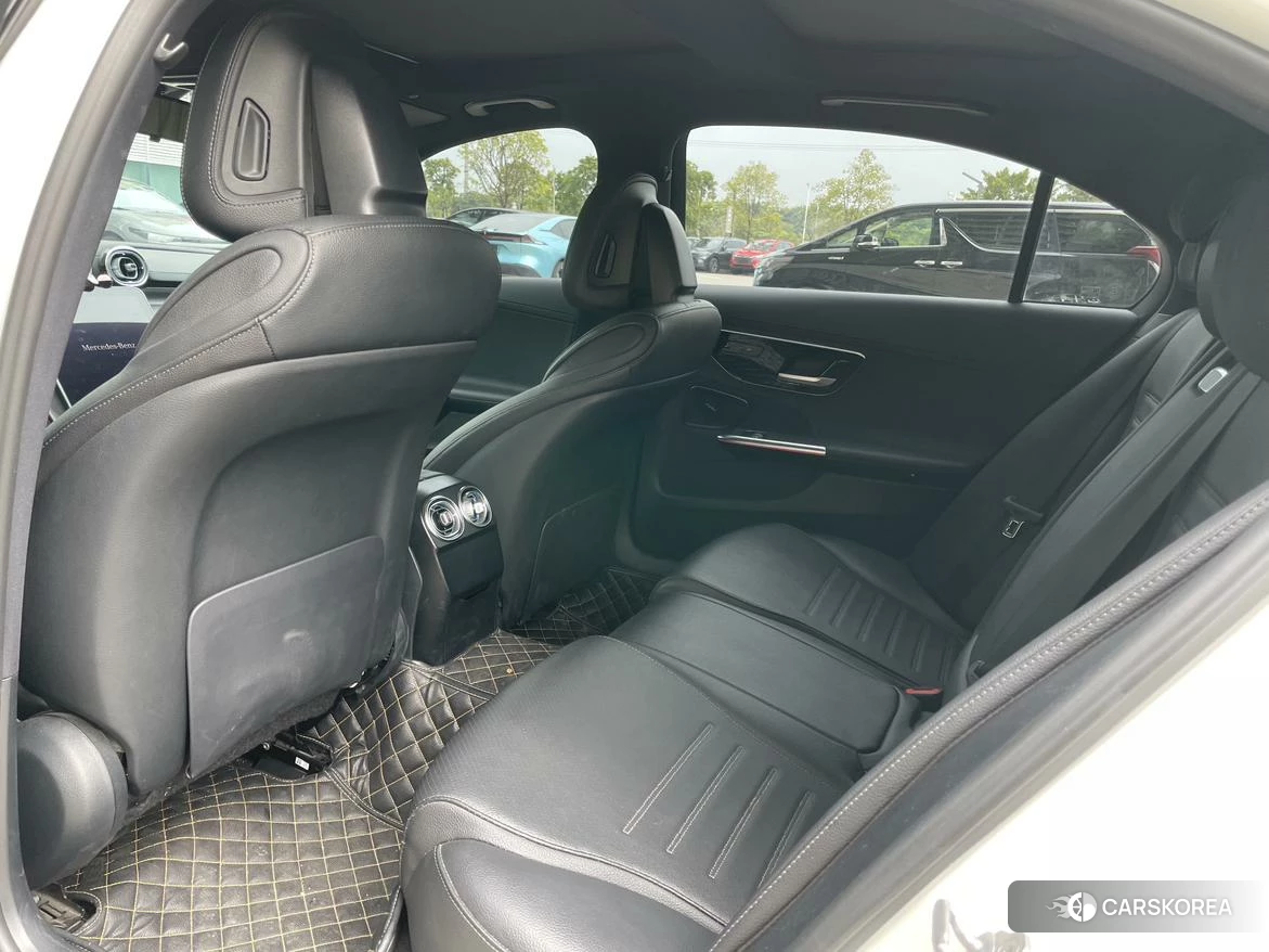 Mercedes-Benz C-class 2022 Белый из Китая, фото 2