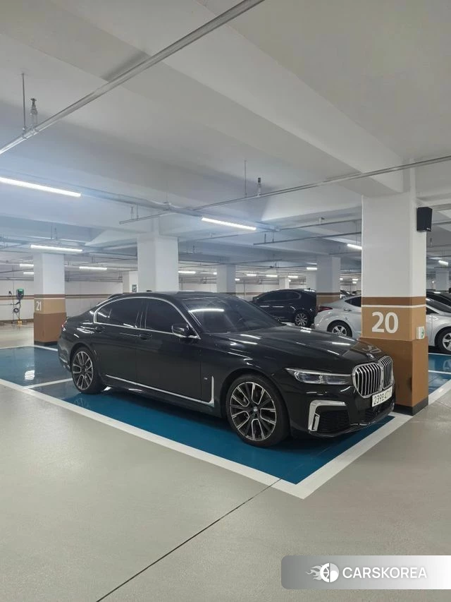 BMW 7 Series (G11) 2019 Черный из Кореи, фото 2