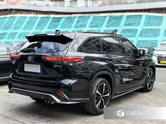 Toyota Crown 2022 Черный из Китая, фото 4