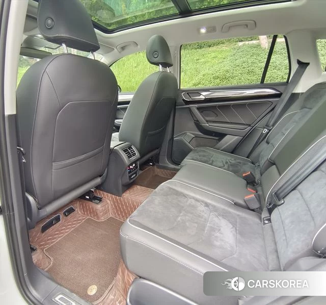 Volkswagen Tayron 2022 Белый из Китая, фото 4