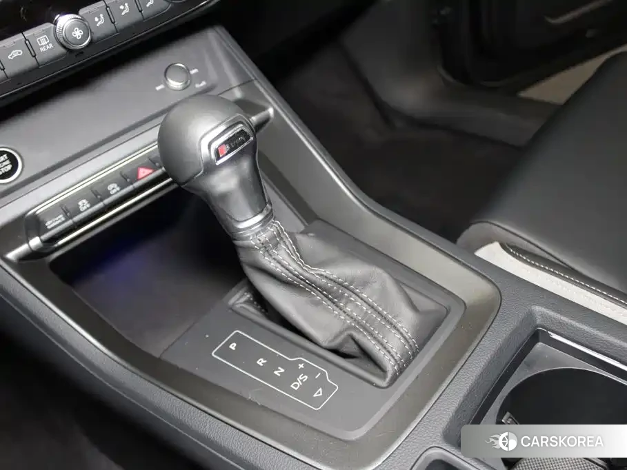 Audi Q3 Sportback 2026 Silver/gray из Китая, фото 6