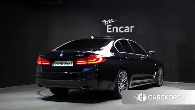 BMW 5 Series (G30) id 4977313 из Кореи 12