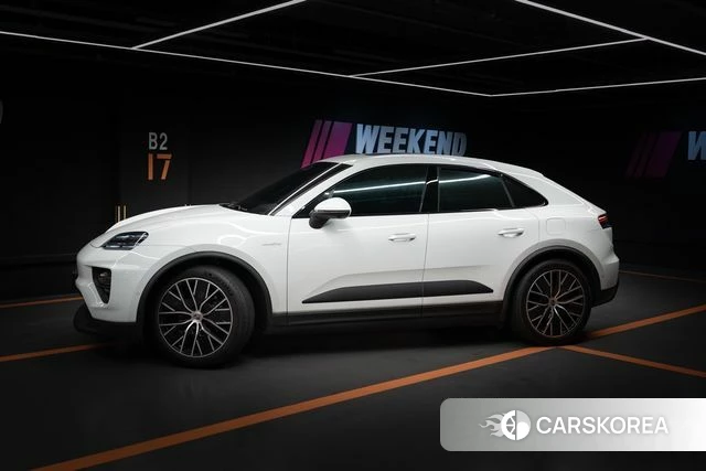 Porsche Makan EV 2025 Белый из Кореи, фото 3