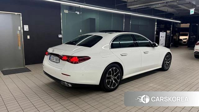Mercedes-Benz E-Class W214 id 4700699 из Кореи 12