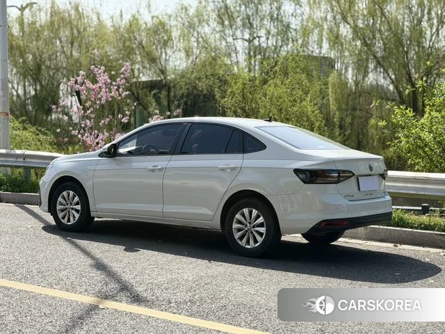 Volkswagen Lavida 2024 Белый из Китая, фото 6