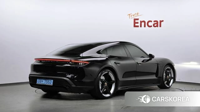Porsche Taycan id 4898428 из Кореи 12