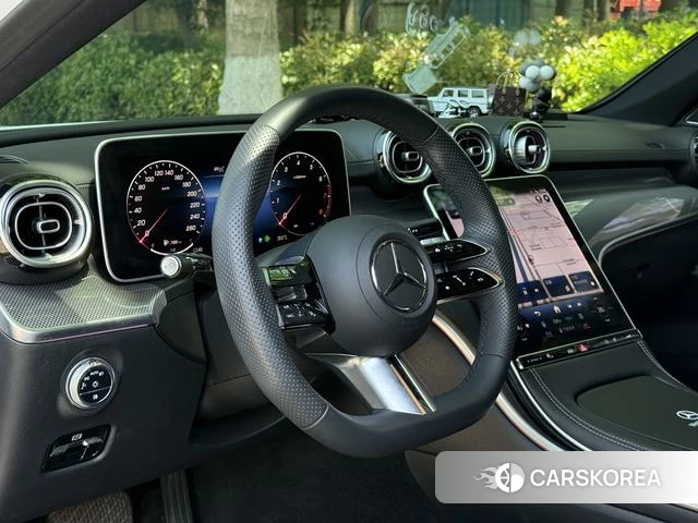 Mercedes-Benz C-class 2024 Белый из Китая, фото 2