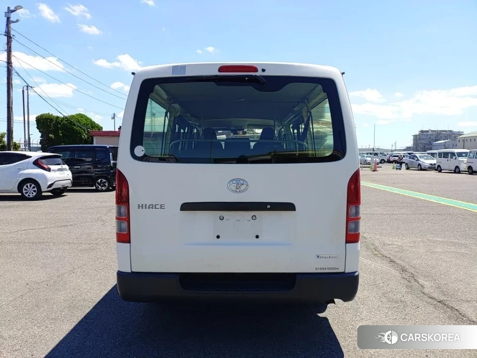 Toyota HiAce Van 2020 из Японии, фото 2