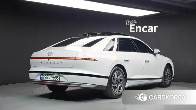 Hyundai Grandeur (GN7) id 5045927 из Кореи 12