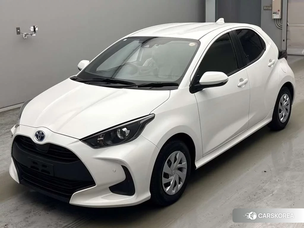 Toyota Yaris 2023 из Японии, фото 2