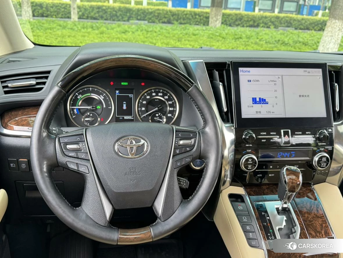 Toyota Alphard 2021 Белый из Китая, фото 2