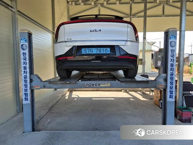 Kia EV6 2021 Белый из Кореи, фото 2