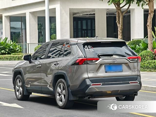 Toyota RAV4 2021 Темно-серый из Китая, фото 4