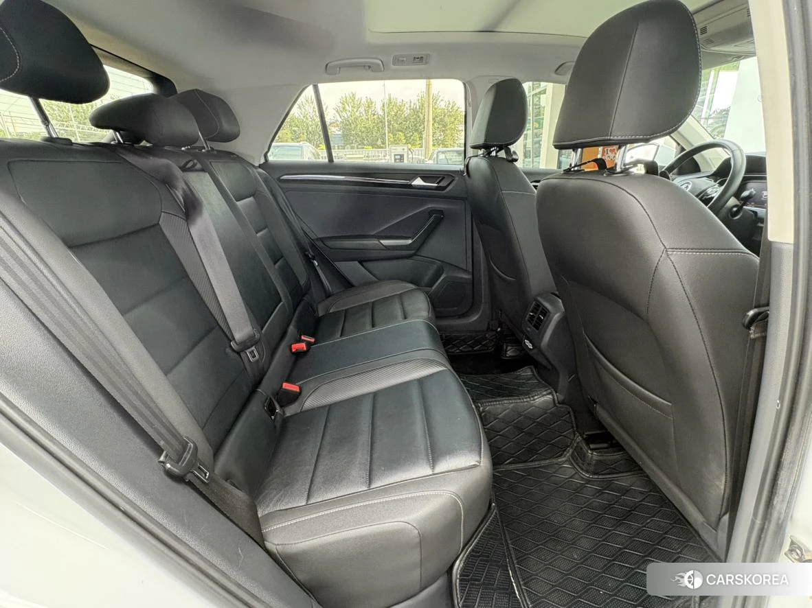Volkswagen T-Roc 2021 Белый из Китая, фото 5