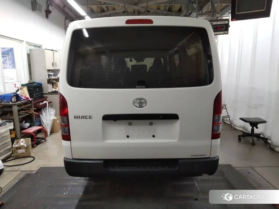 Toyota HiAce Van 2020 из Японии, фото 2