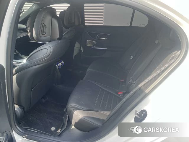 Mercedes-Benz C-class 2025 Белый из Китая, фото 2