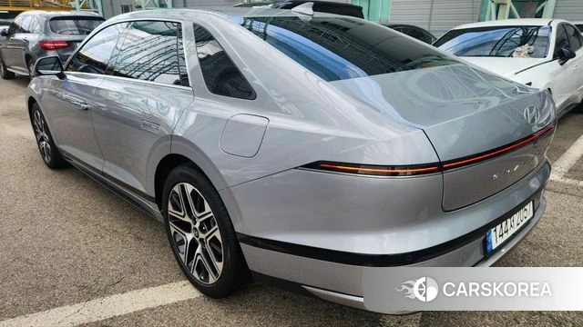 Hyundai Grandeur (GN7) 2023 Серебристо-серый из Кореи, фото 6