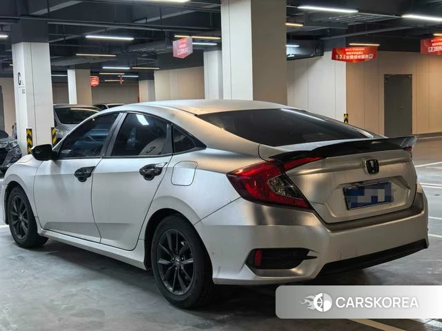 Honda Civic 2021 Серебристо-серый из Китая, фото 2