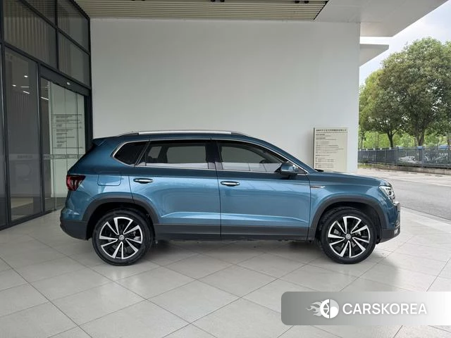 Volkswagen Tharu 2021 Синий из Китая, фото 2