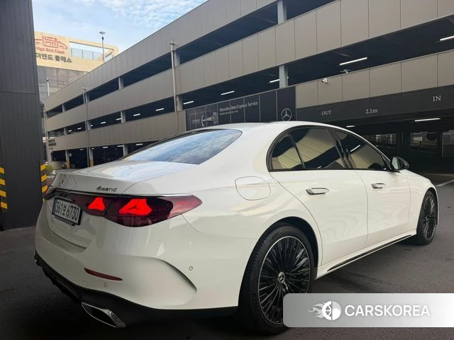 Mercedes-Benz E-Class W214 2026 Белый из Кореи, фото 6
